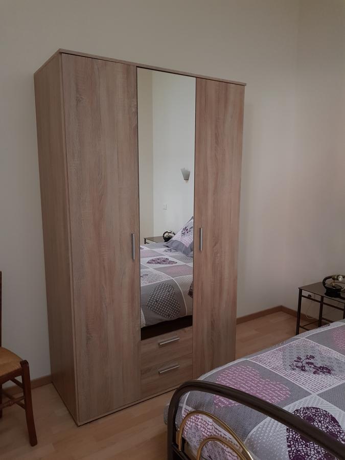 לינה וארוחת בוקר לאקאנו Chez Augustin מראה חיצוני תמונה